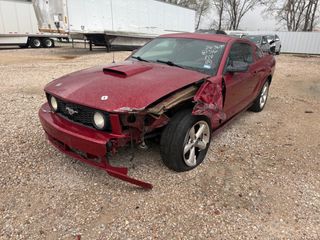2008 Ford Mustang - Exterior Front Left Corner Image